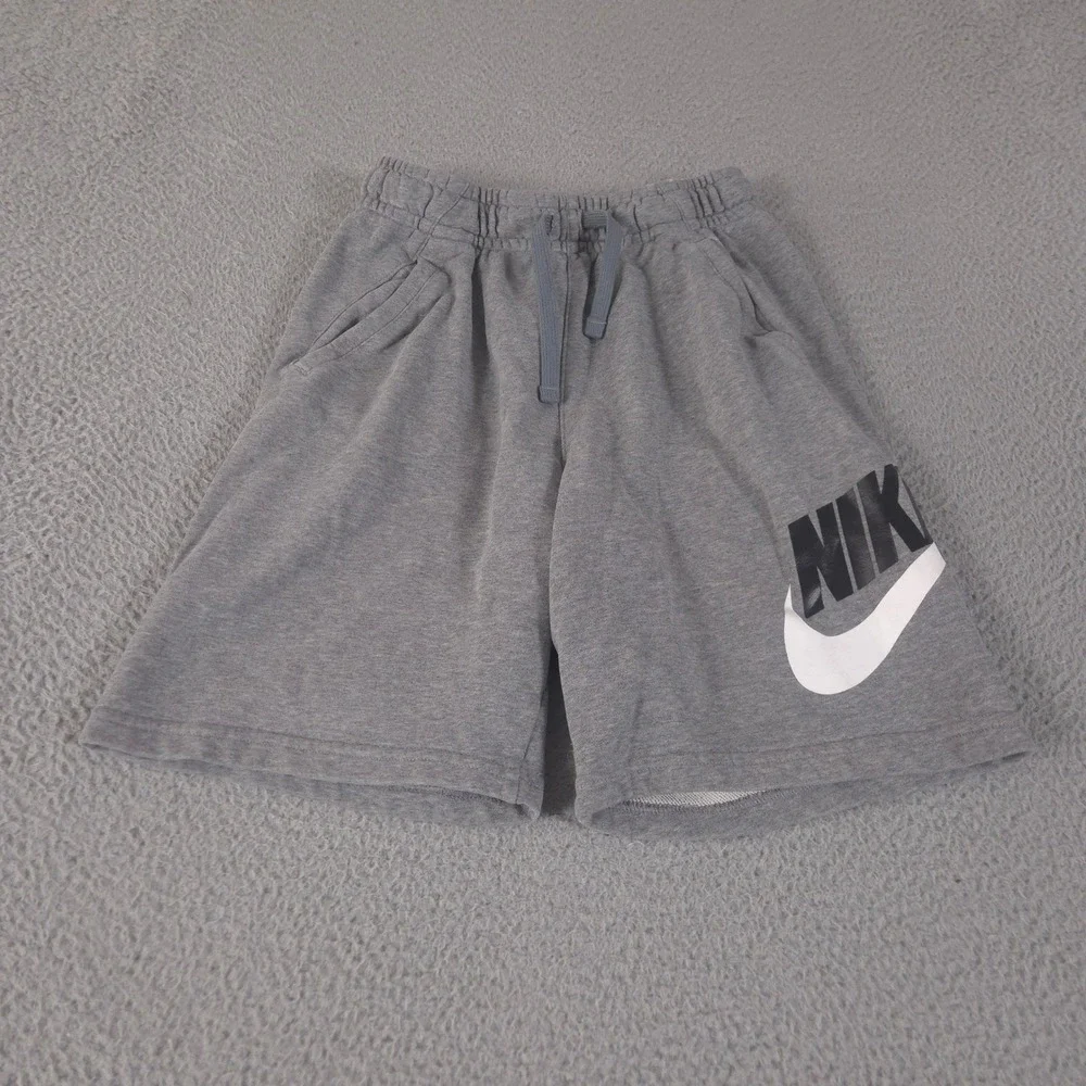 Nike Shorts Kids XL Gray Sportswear Club Fleece Logo Cotton Blend Knit 8.5
